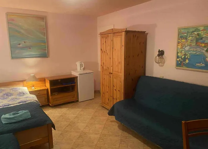 Pensión Forum - Przy Plazy 3*